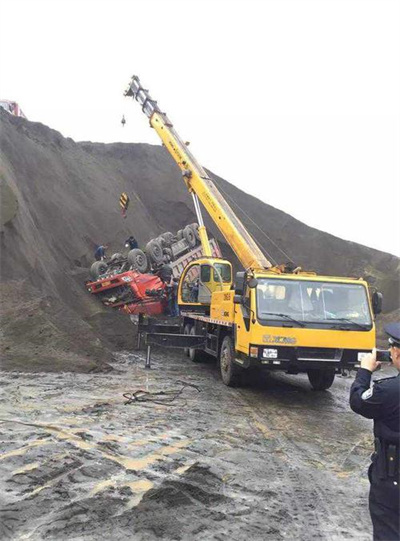 浙江上犹道路救援